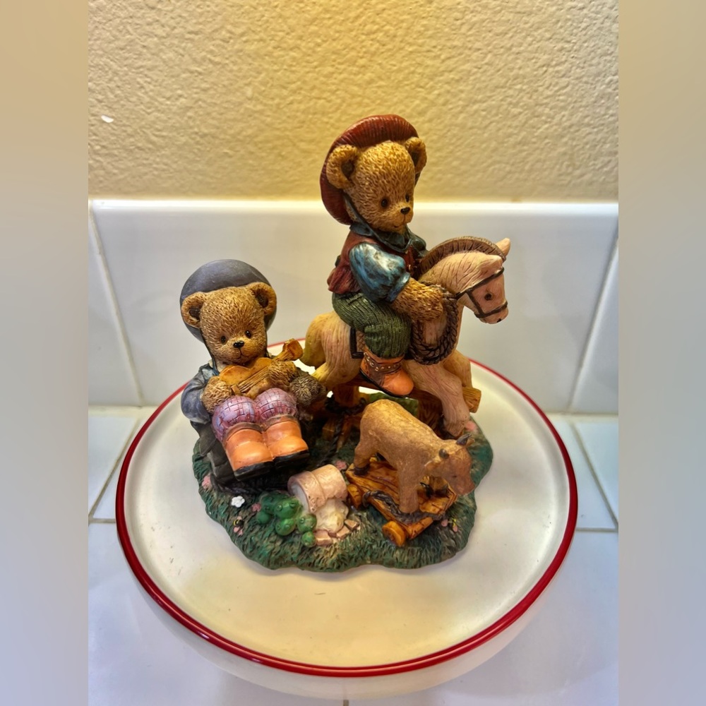1997 Berry Hill Bears “Luke and Zak on the range” figurine